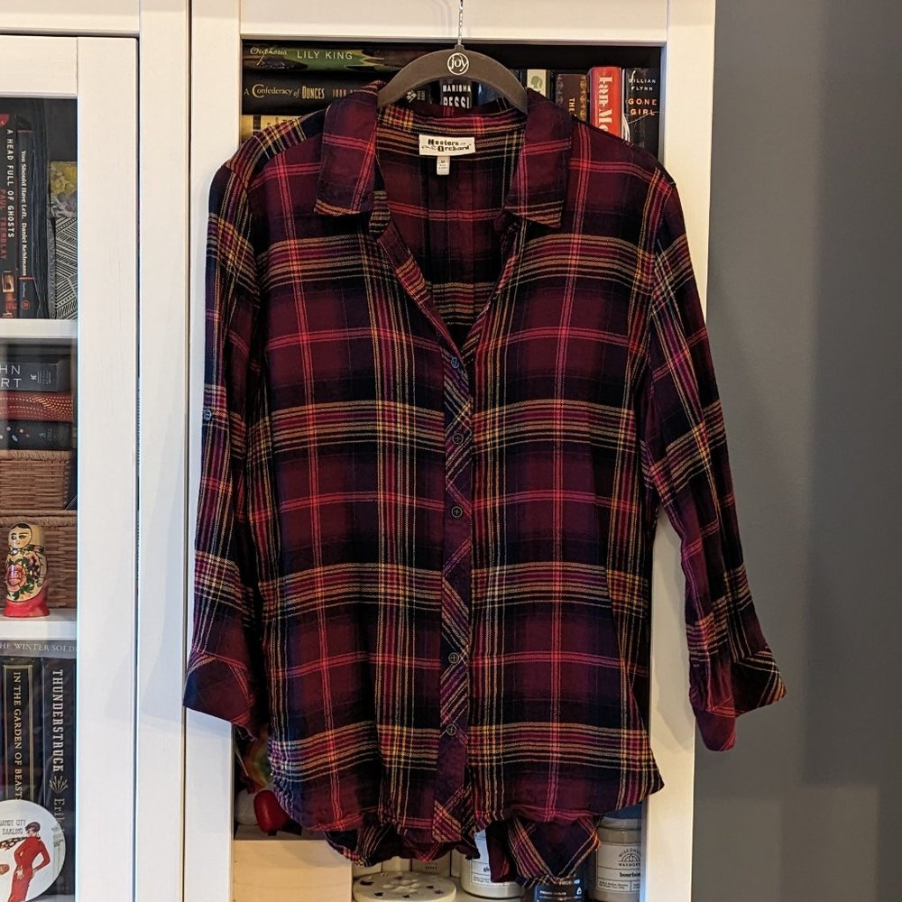Colorful Plaid Button-Down Flannel / Size M